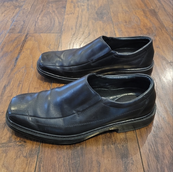 Bostonian Loafer Slip On Dress Shoe - Picture 4 of 8